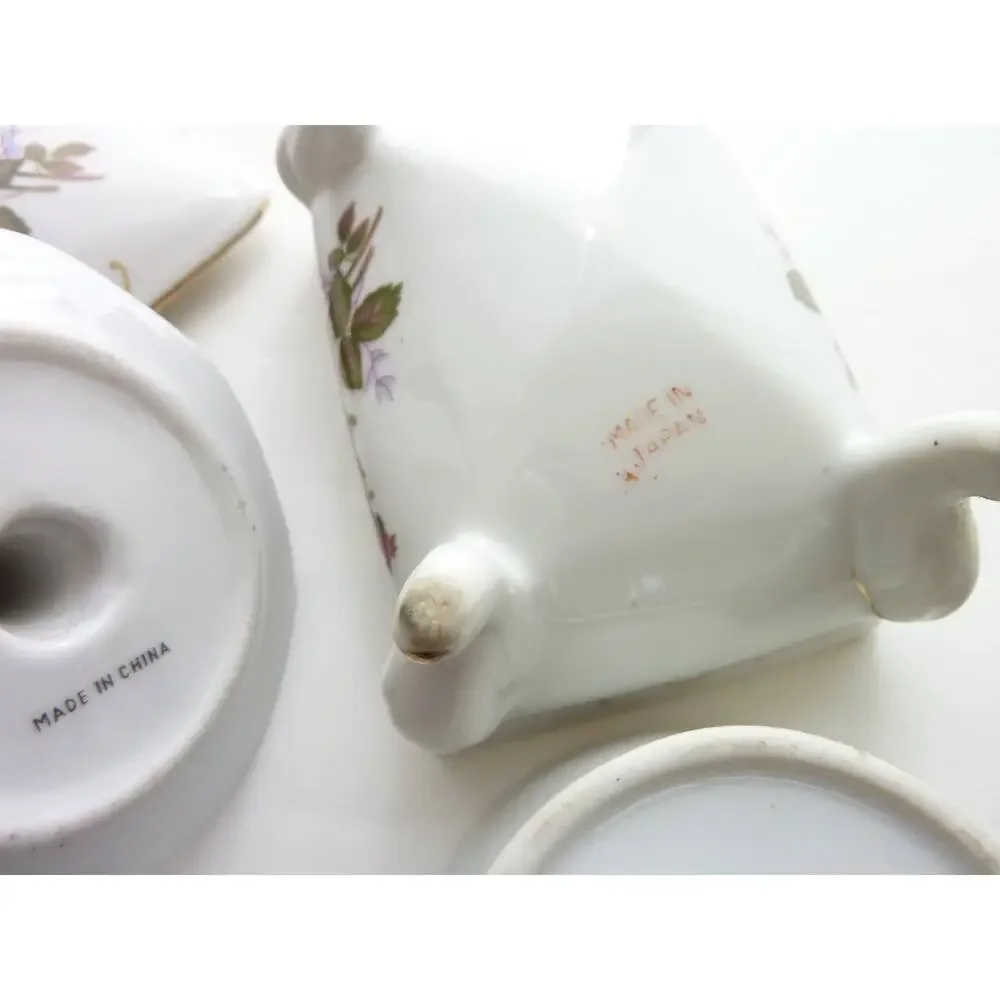 Unbranded vintage three